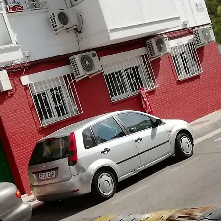 Calle Rio Trueba 11 Bajo D Appartamento