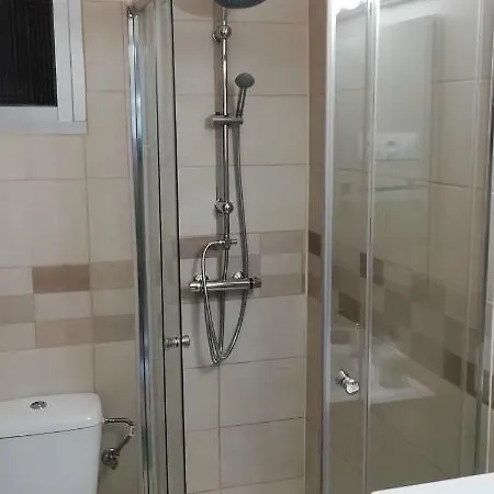 Calle Rio Trueba 11 Bajo D 托雷莫利诺斯