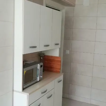 Calle Rio Trueba 11 Bajo D * トレモリノス